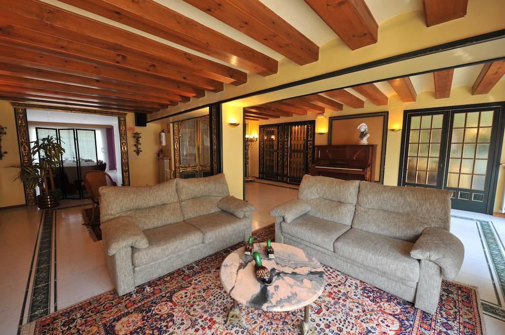 Hotel Tall De Conill Capellades ภายนอก รูปภาพ